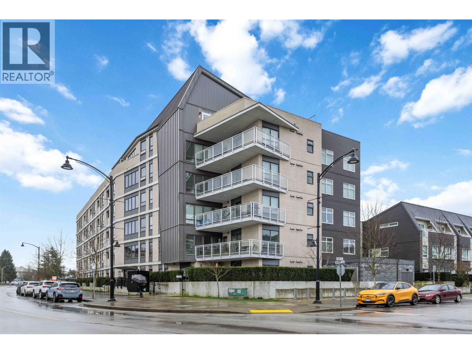 201 22226 Brown Avenue, Maple Ridge, British Columbia  V2X 4R2 - Photo 2 - R3088468