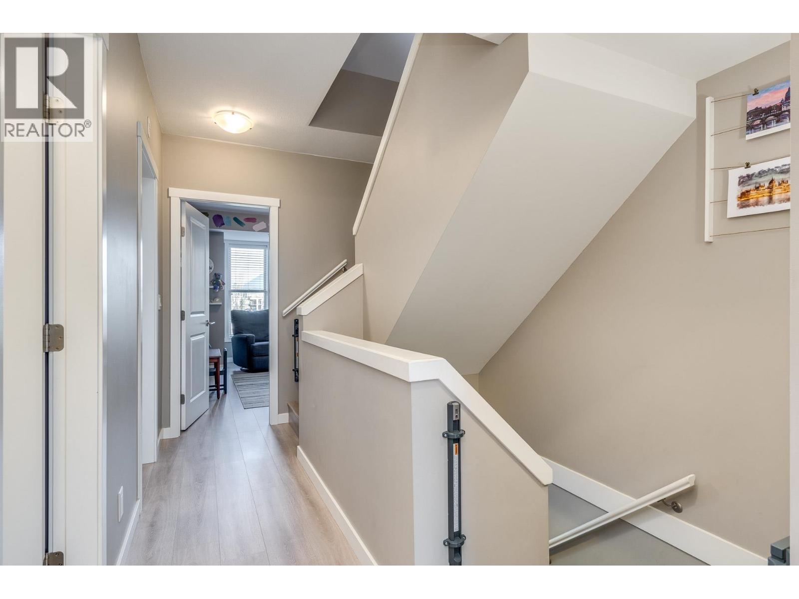 208 2110 Rowland Street, Port Coquitlam, British Columbia  V3C 0C2 - Photo 19 - R3088472