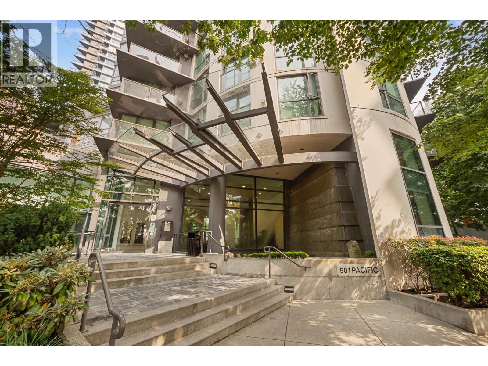603 501 Pacific Street, Vancouver, British Columbia  V6Z 2X6 - Photo 1 - R3088476