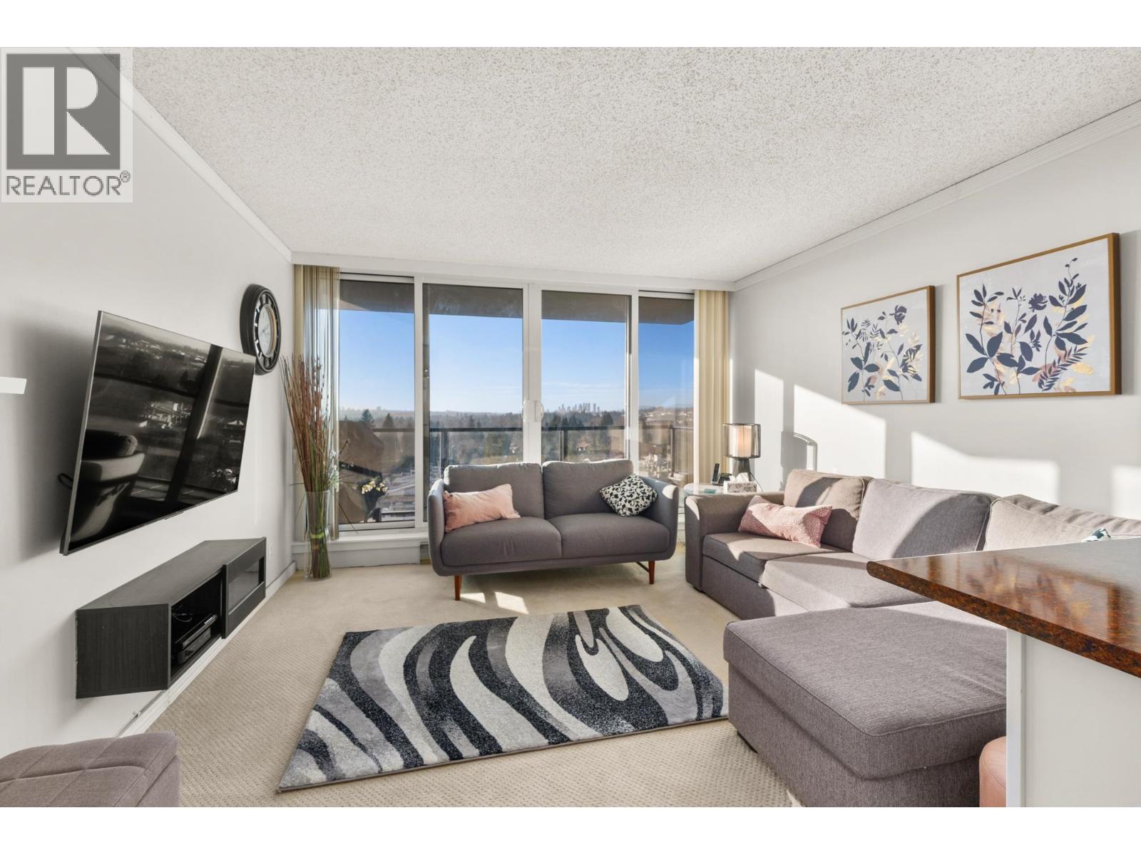 903 3980 Carrigan Court, Burnaby, British Columbia  V3N 4S6 - Photo 1 - R3088511