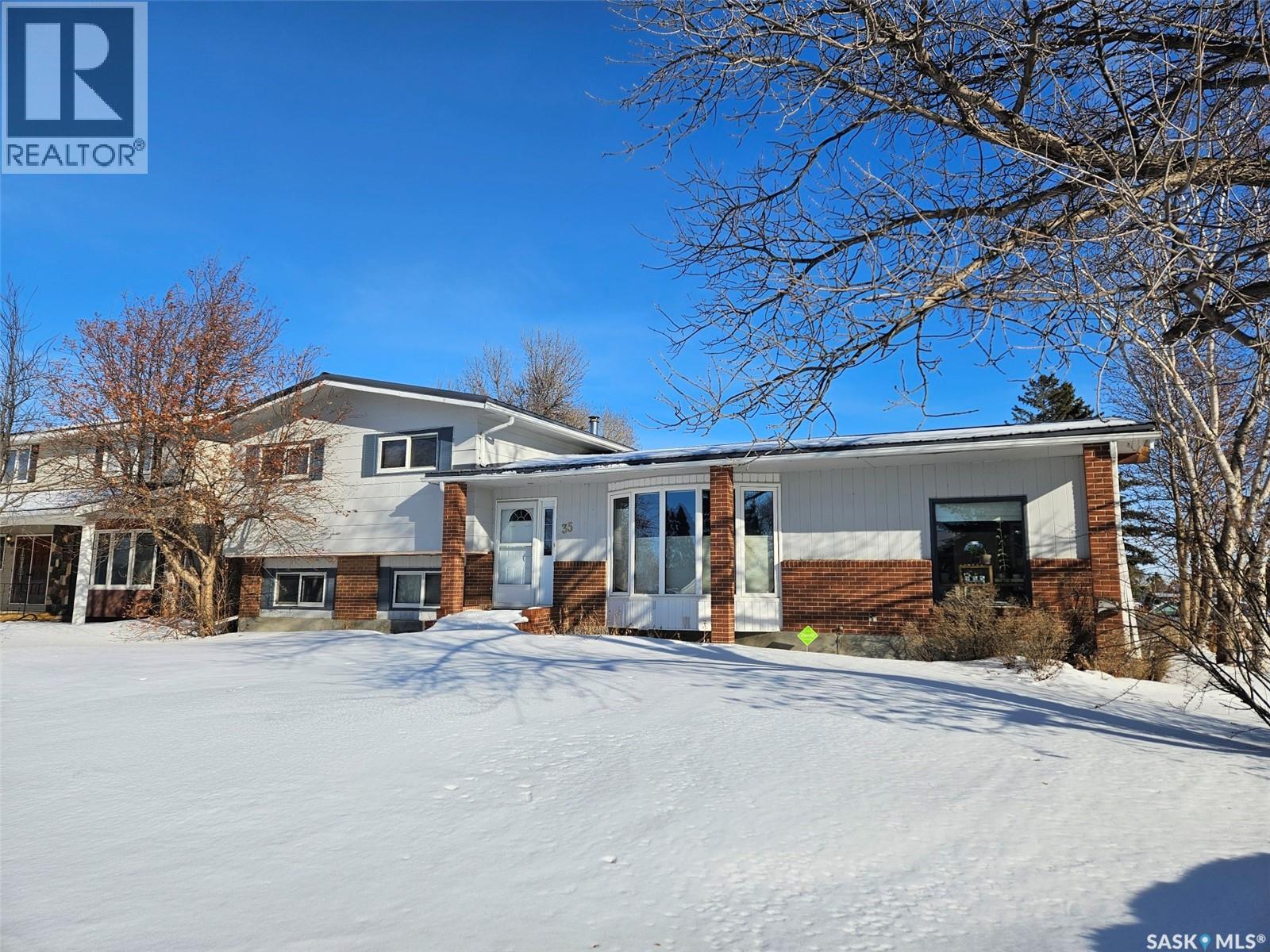 35 Mountain Drive, Carlyle, Saskatchewan  S0C 0R0 - Photo 1 - SK027956