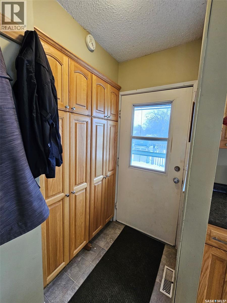 35 Mountain Drive, Carlyle, Saskatchewan  S0C 0R0 - Photo 12 - SK027956