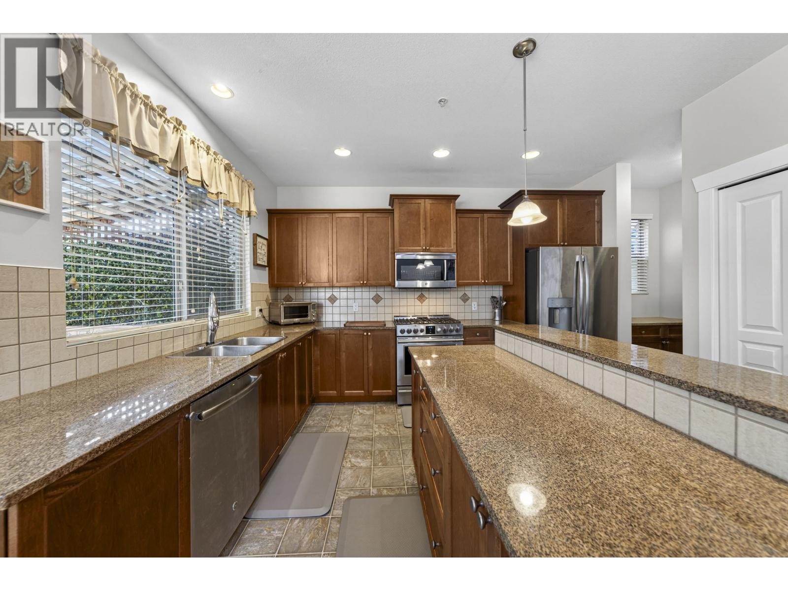 10668 245b Street, Maple Ridge, British Columbia  V2W 2G2 - Photo 10 - R3088516