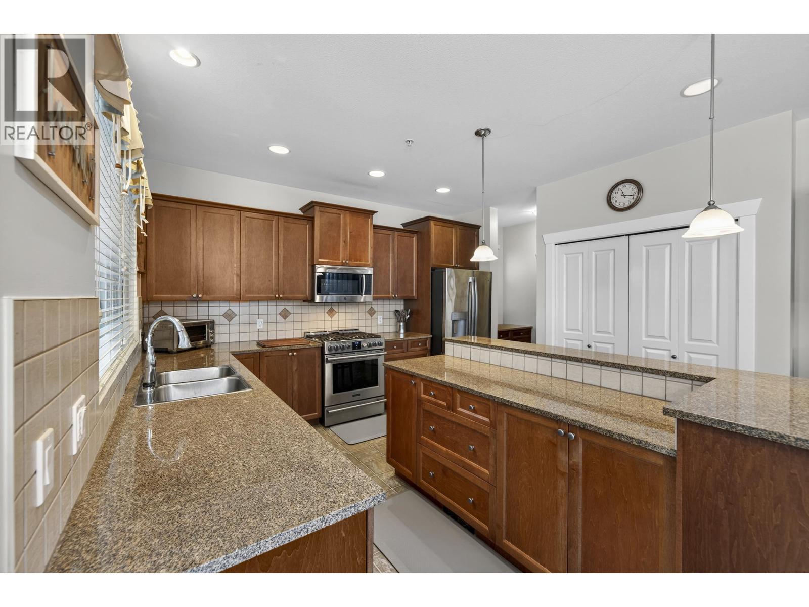 10668 245b Street, Maple Ridge, British Columbia  V2W 2G2 - Photo 11 - R3088516