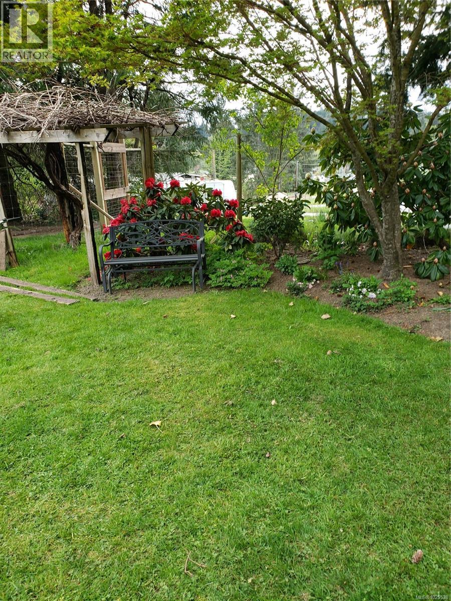 698 Plaza Rd, Quadra Island, British Columbia  V0P 1N0 - Photo 62 - 1025538