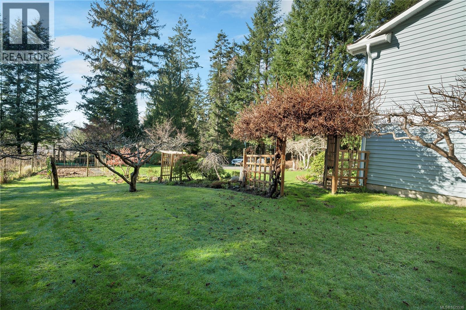 698 Plaza Rd, Quadra Island, British Columbia  V0P 1N0 - Photo 47 - 1025538