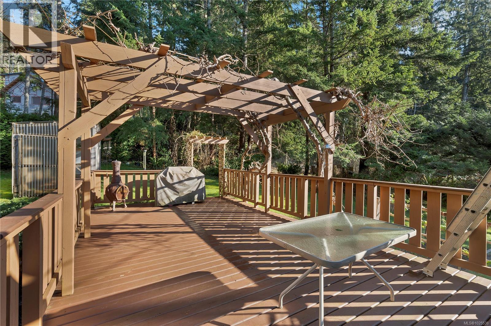 698 Plaza Rd, Quadra Island, British Columbia  V0P 1N0 - Photo 18 - 1025538