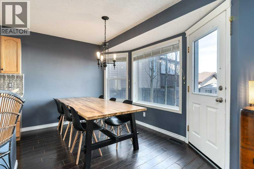 28 Everstone Way Sw, Calgary, Alberta  T2Y 4E4 - Photo 11 - A2284656