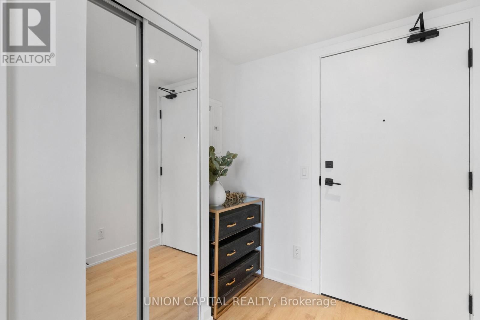 1612 - 319 Jarvis Street, Toronto, Ontario  M5B 0C8 - Photo 6 - C12776604