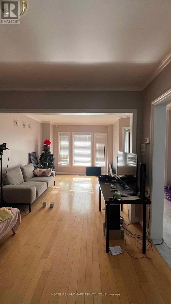 3 Blairville Road, Toronto, Ontario  M3H 6A6 - Photo 5 - C12776614