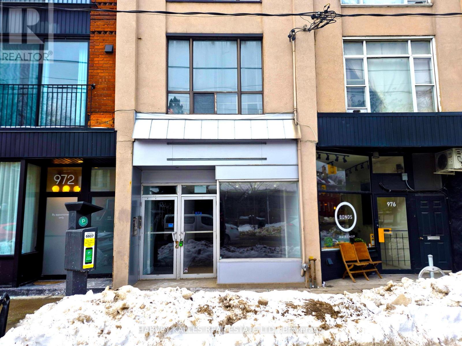 Main - 974 Bathurst Street, Toronto, Ontario  M5R 3G6 - Photo 11 - C12776630