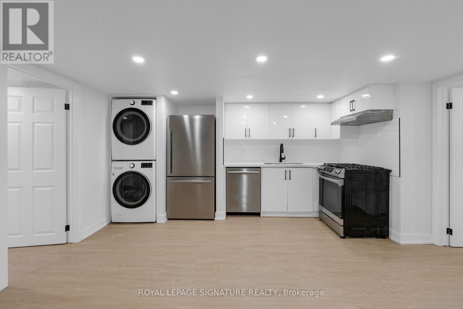 Lower - 179 Beatrice Street, Toronto (Palmerston-Little Italy), Ontario  M6G 3E9 - Photo 4 - C12776662