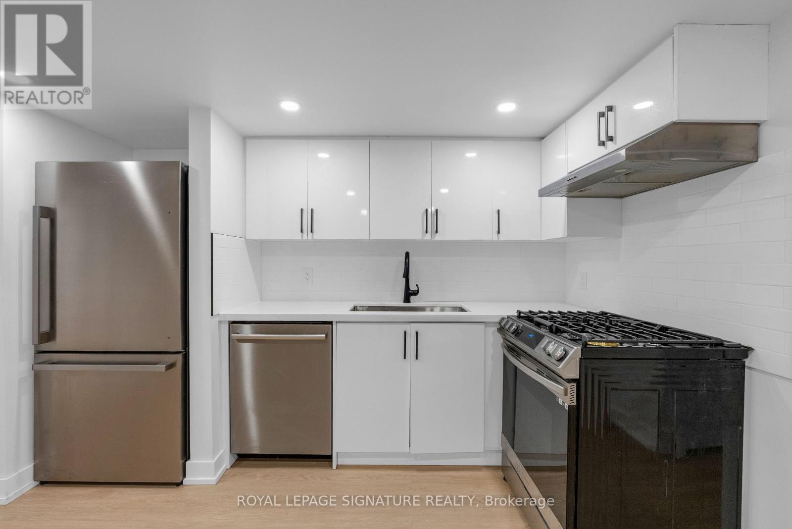 Lower - 179 Beatrice Street, Toronto (Palmerston-Little Italy), Ontario  M6G 3E9 - Photo 6 - C12776662