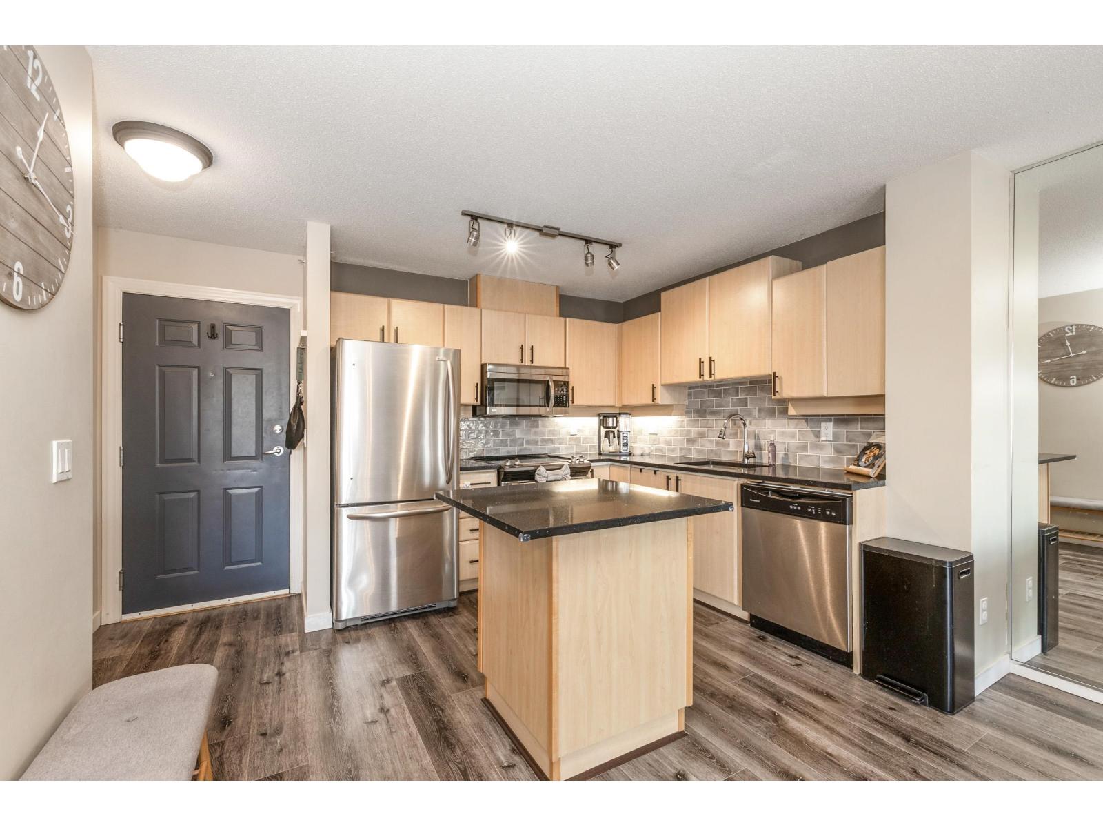 304 6336 197 Street, Langley, British Columbia  V2Y 2T7 - Photo 8 - R3088057