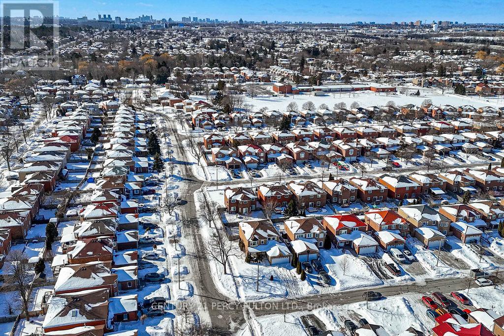 2 Littleborough Court, Toronto, Ontario  M1C 4S6 - Photo 40 - E12776632