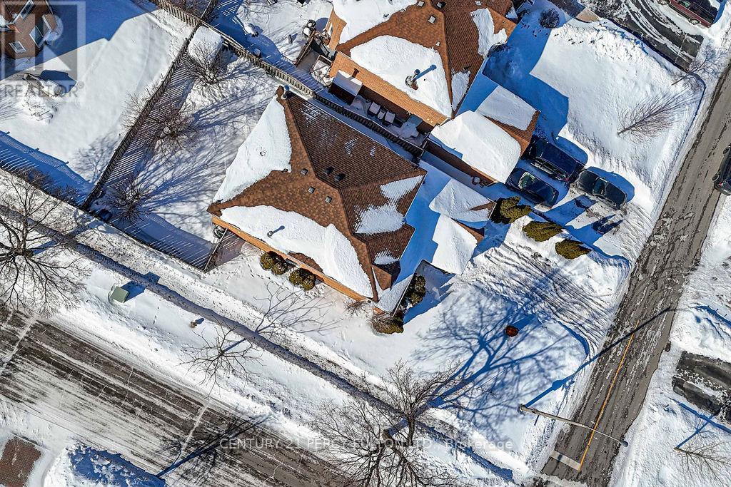 2 Littleborough Court, Toronto, Ontario  M1C 4S6 - Photo 45 - E12776632