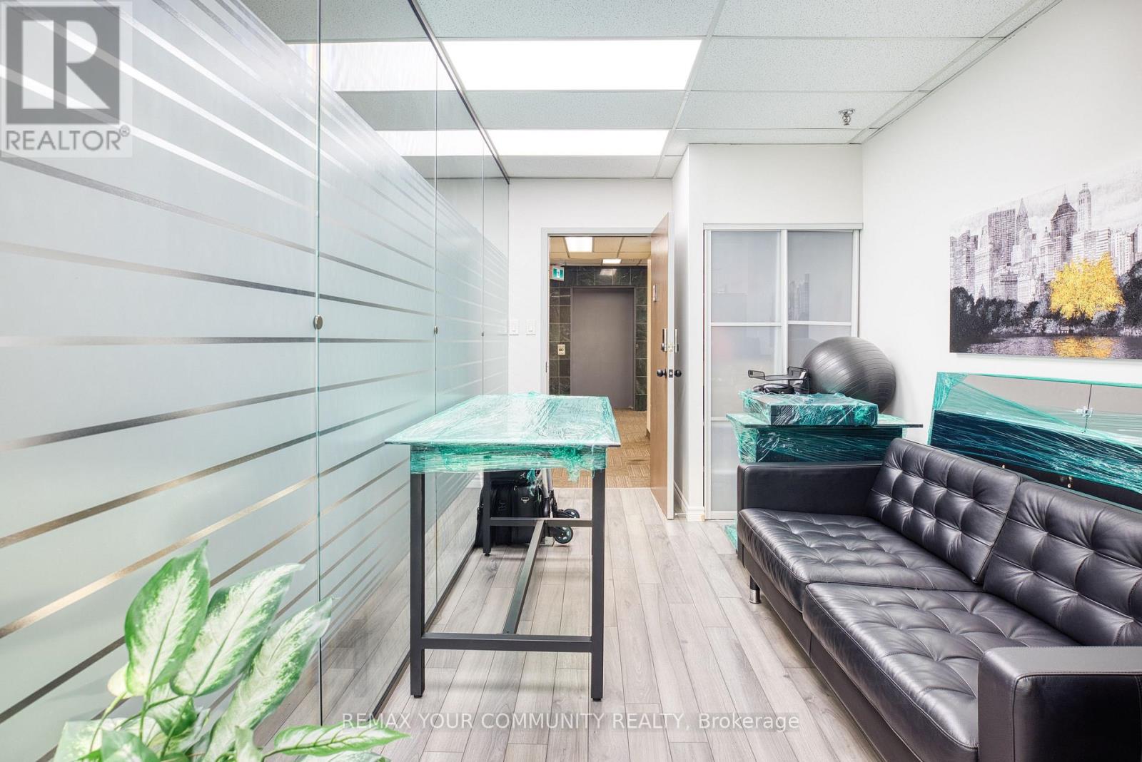 305 - 2750 14th Avenue, Markham, Ontario  L3R 0B6 - Photo 8 - N12752406