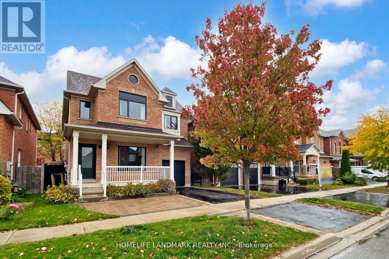 92 BARNWOOD DRIVE, Richmond Hill, Ontario