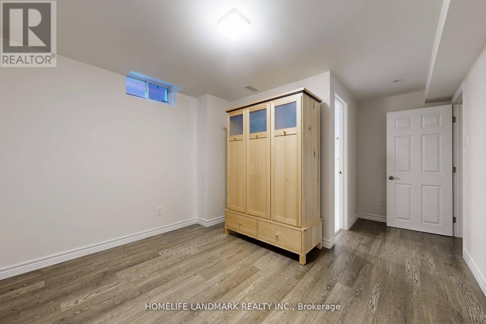 92 Barnwood Drive, Richmond Hill, Ontario  L4E 5A2 - Photo 10 - N12776610