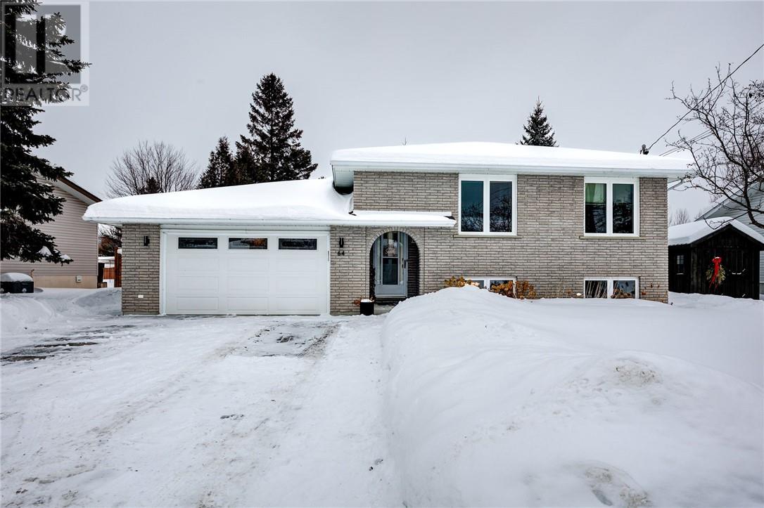 64 N Prevost Street, Azilda, Ontario  P0M 1B0 - Photo 1 - 2126360