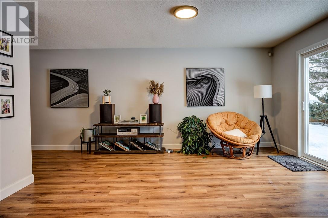 64 N Prevost Street, Azilda, Ontario  P0M 1B0 - Photo 11 - 2126360