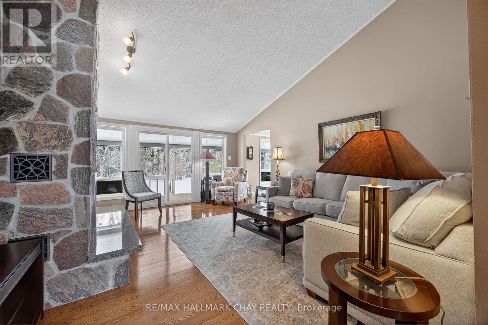 1075 6 Line S, Oro-Medonte, Ontario  L0L 2E0 - Photo 17 - S12776620