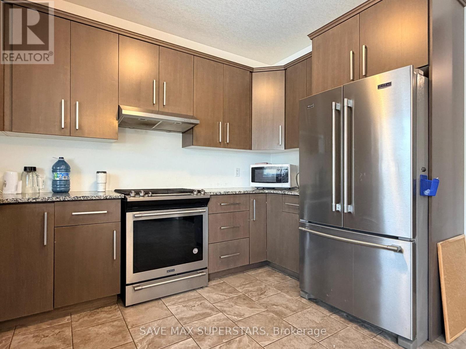 195 Collins Street, Collingwood, Ontario  L9Y 4L7 - Photo 4 - S12776634