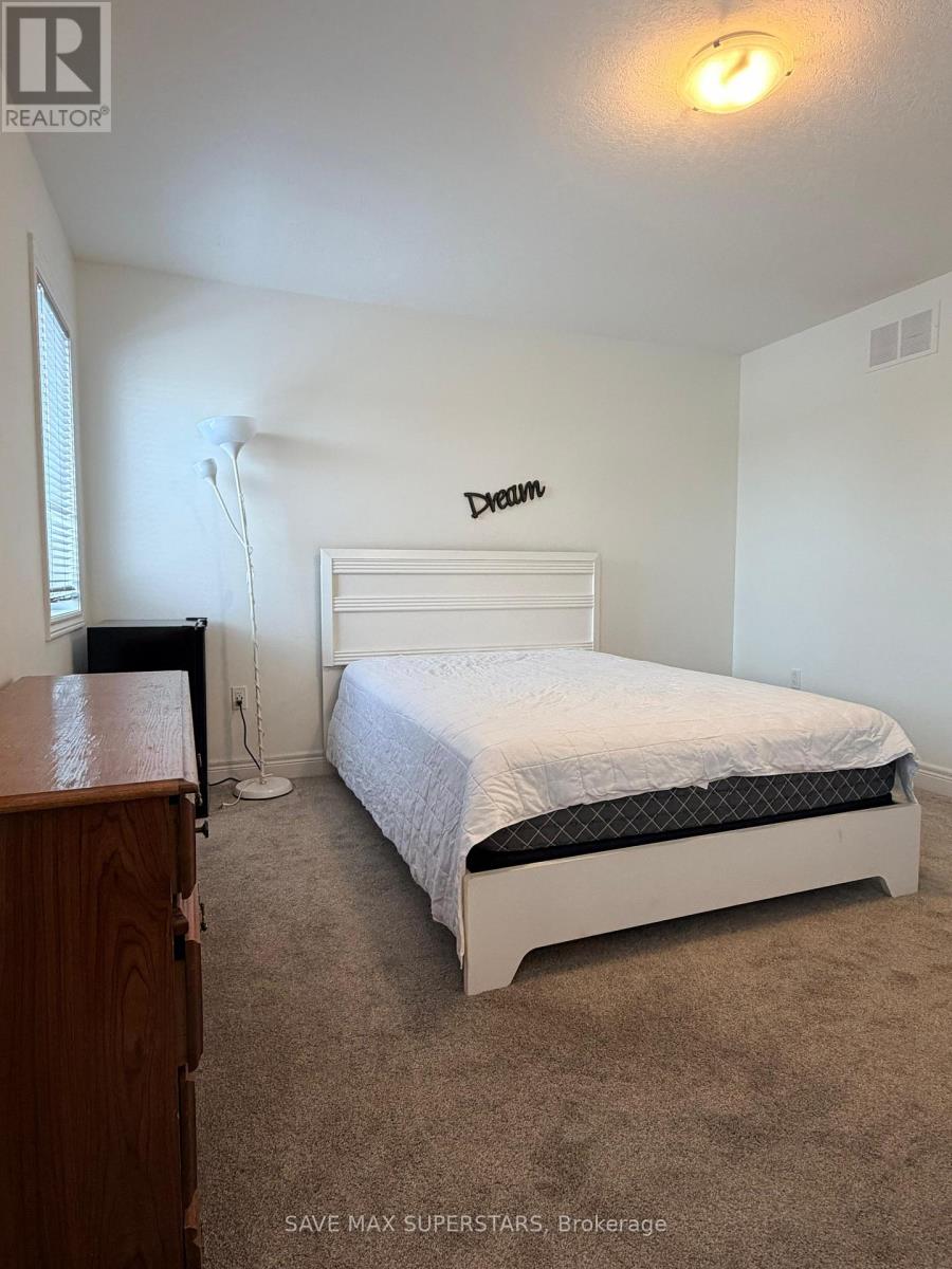 195 Collins Street, Collingwood, Ontario  L9Y 4L7 - Photo 6 - S12776634