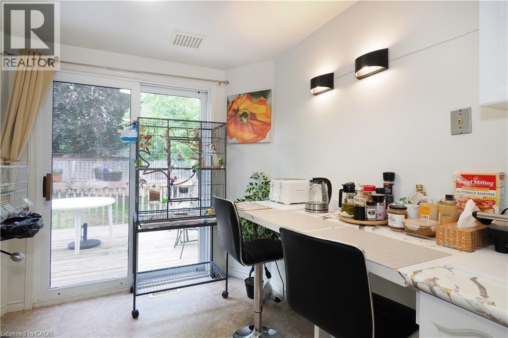 429 Exmoor Street, Waterloo, Ontario  N2K 3X5 - Photo 15 - 40804310
