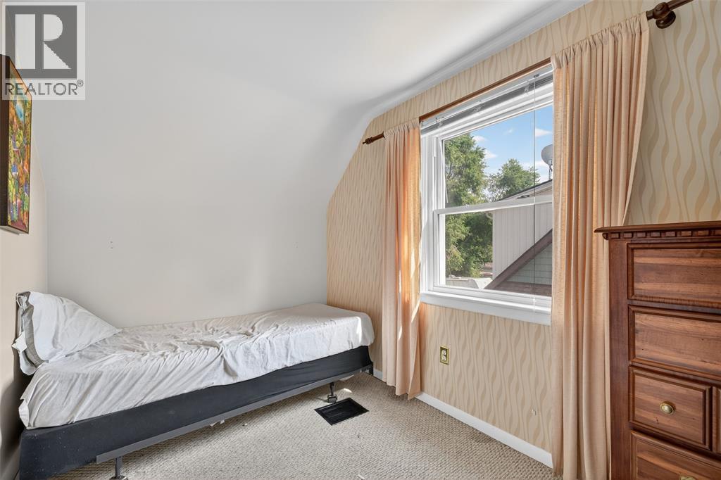 746 Oxford Street, Sarnia, Ontario  N7T 6Z9 - Photo 21 - 26002993