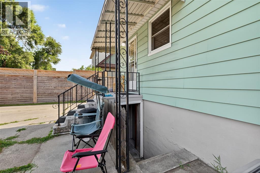 746 Oxford Street, Sarnia, Ontario  N7T 6Z9 - Photo 23 - 26002993