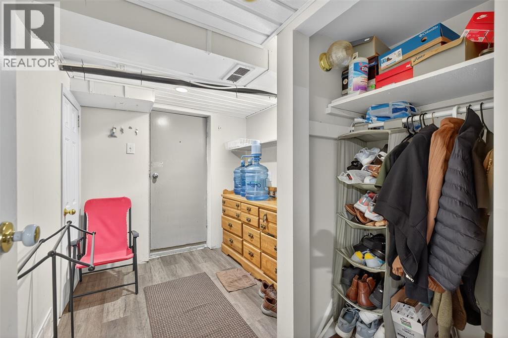 746 Oxford Street, Sarnia, Ontario  N7T 6Z9 - Photo 24 - 26002993