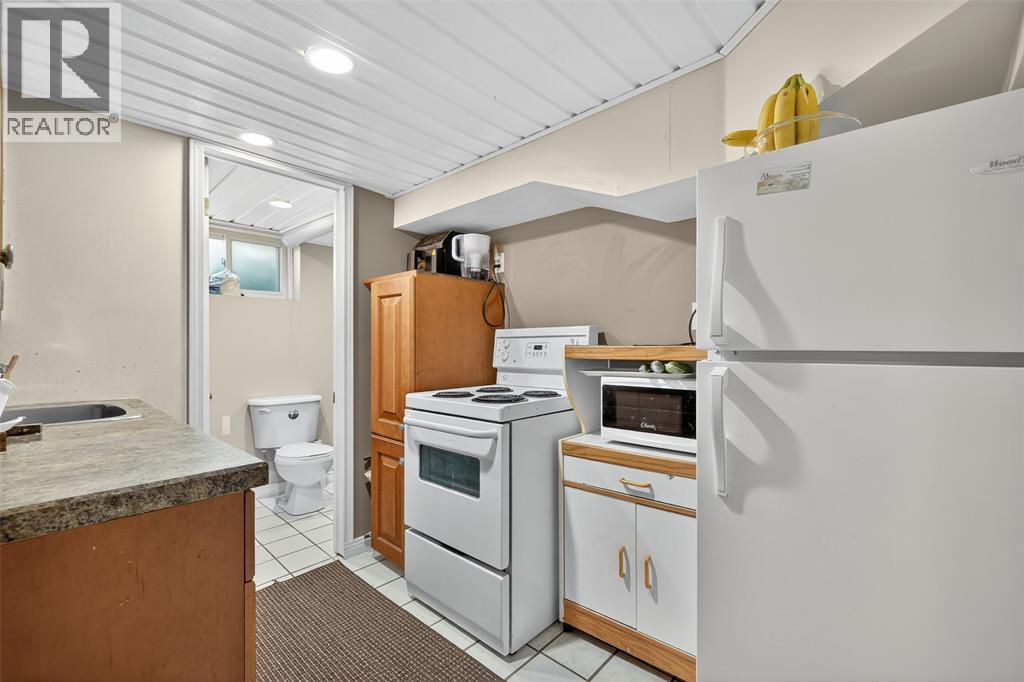 746 Oxford Street, Sarnia, Ontario  N7T 6Z9 - Photo 26 - 26002993