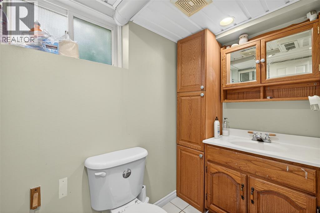 746 Oxford Street, Sarnia, Ontario  N7T 6Z9 - Photo 27 - 26002993