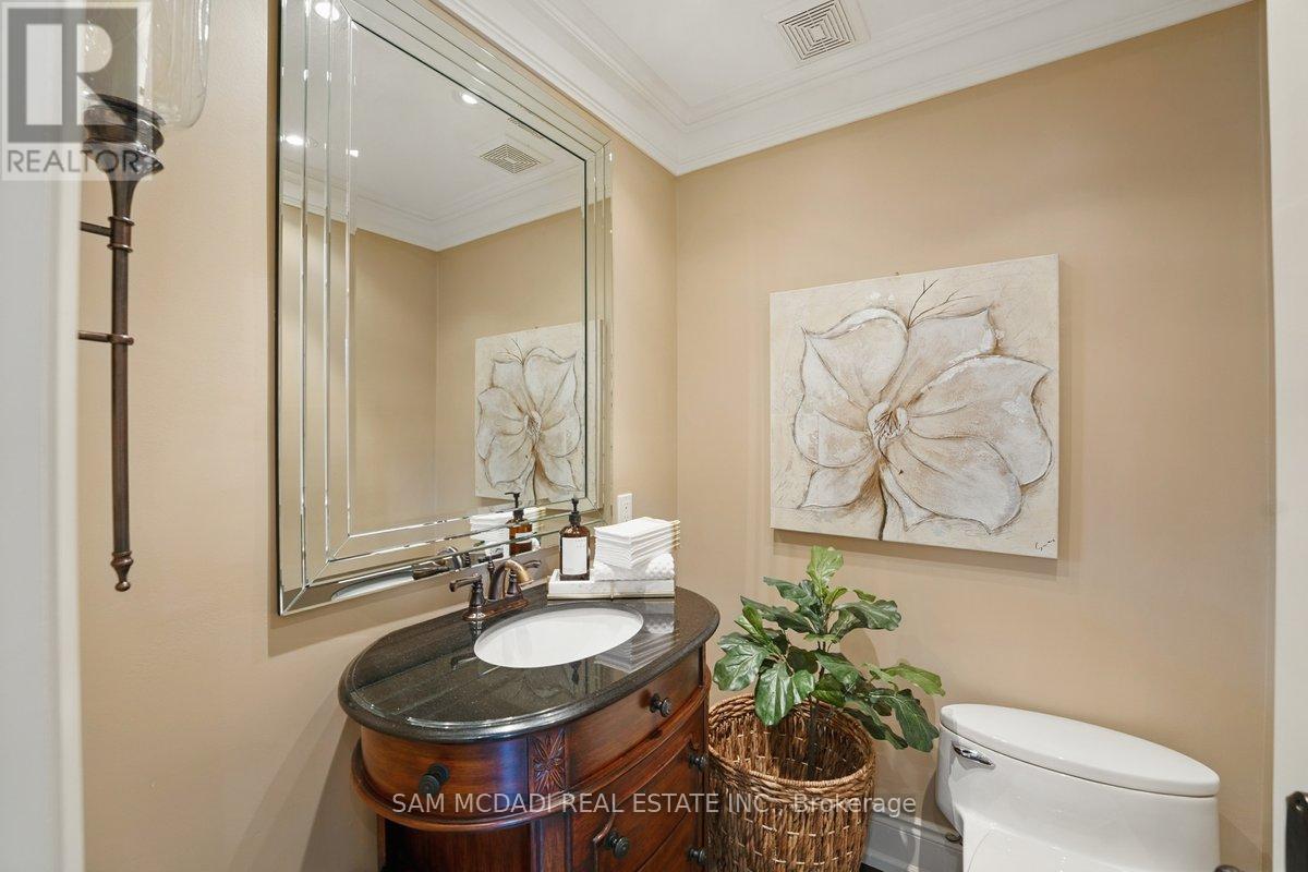 215 Anastasia Terrace, Mississauga, Ontario  L5B 3A5 - Photo 15 - W12776642