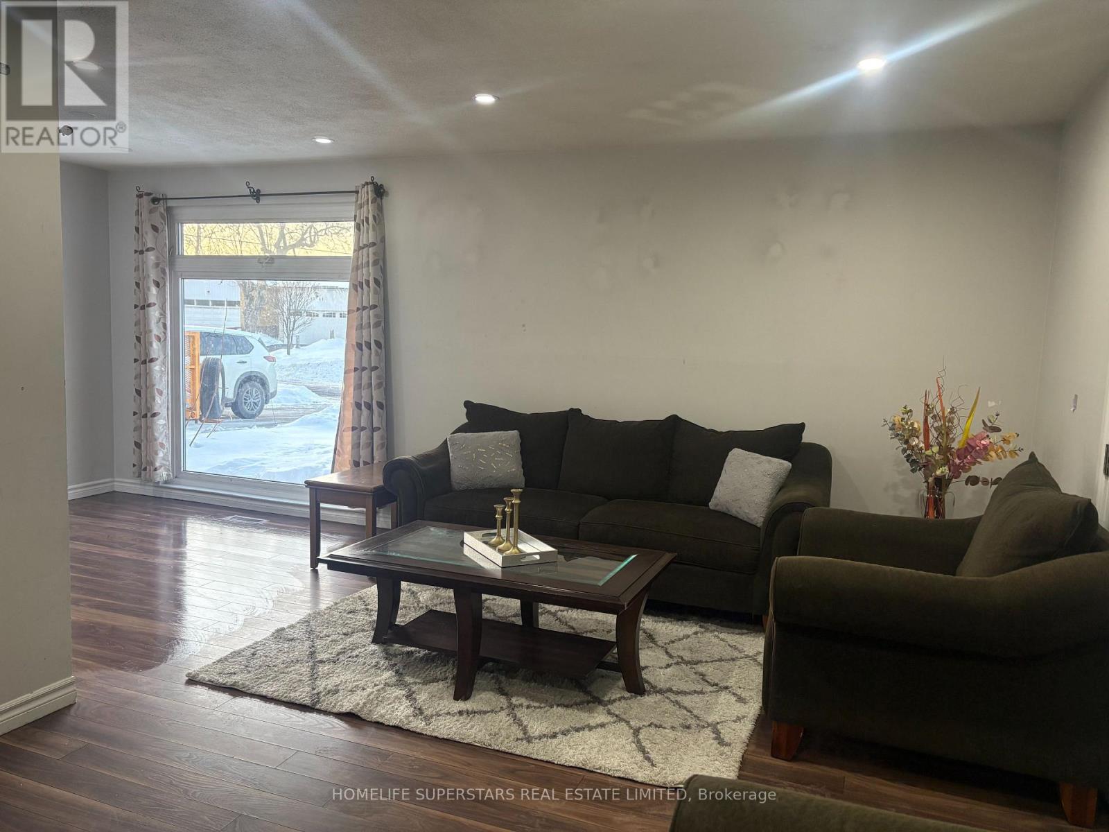 3670 Crabtree Crescent, Mississauga, Ontario  L4T 1S6 - Photo 17 - W12776668