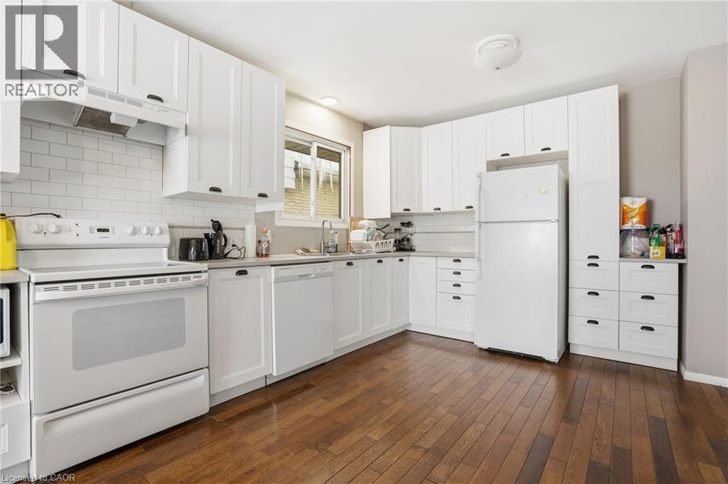 2 Vera Street, St. Catharines, Ontario  L2S 1C4 - Photo 5 - 40800938