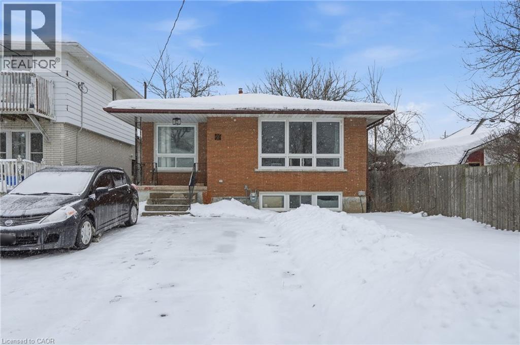 2 Vera Street, St. Catharines, Ontario  L2S 1C4 - Photo 1 - 40800938