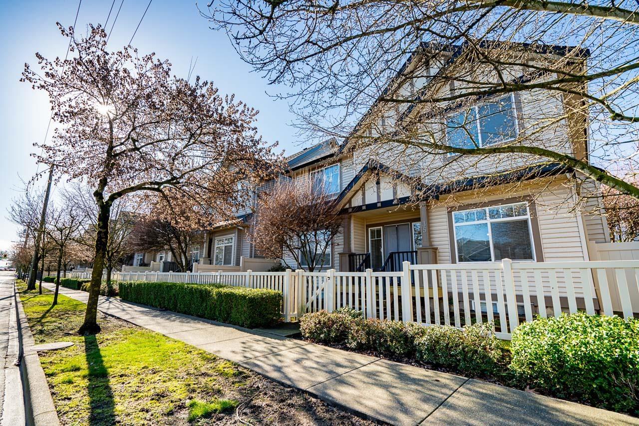 35 6195 168 Street, Surrey, British Columbia  V3S 3X9 - Photo 3 - R3088560