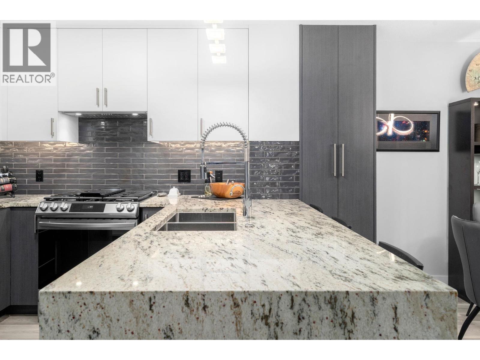 109 400 Klahanie Drive, Port Moody, British Columbia  V3H 5K9 - Photo 10 - R3088392