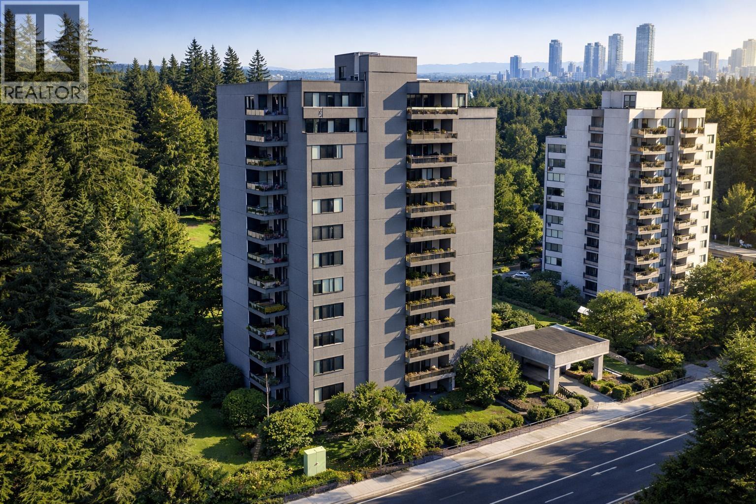 405 4105 Imperial Street, Burnaby, British Columbia  V5J 1A6 - Photo 1 - R3088524