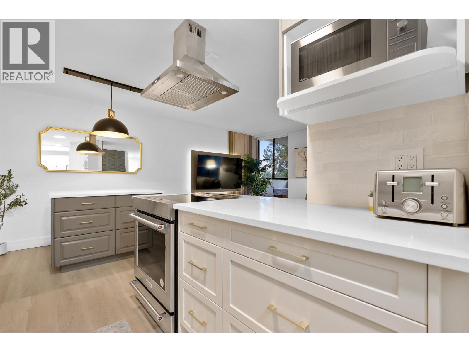 405 4105 Imperial Street, Burnaby, British Columbia  V5J 1A6 - Photo 4 - R3088524