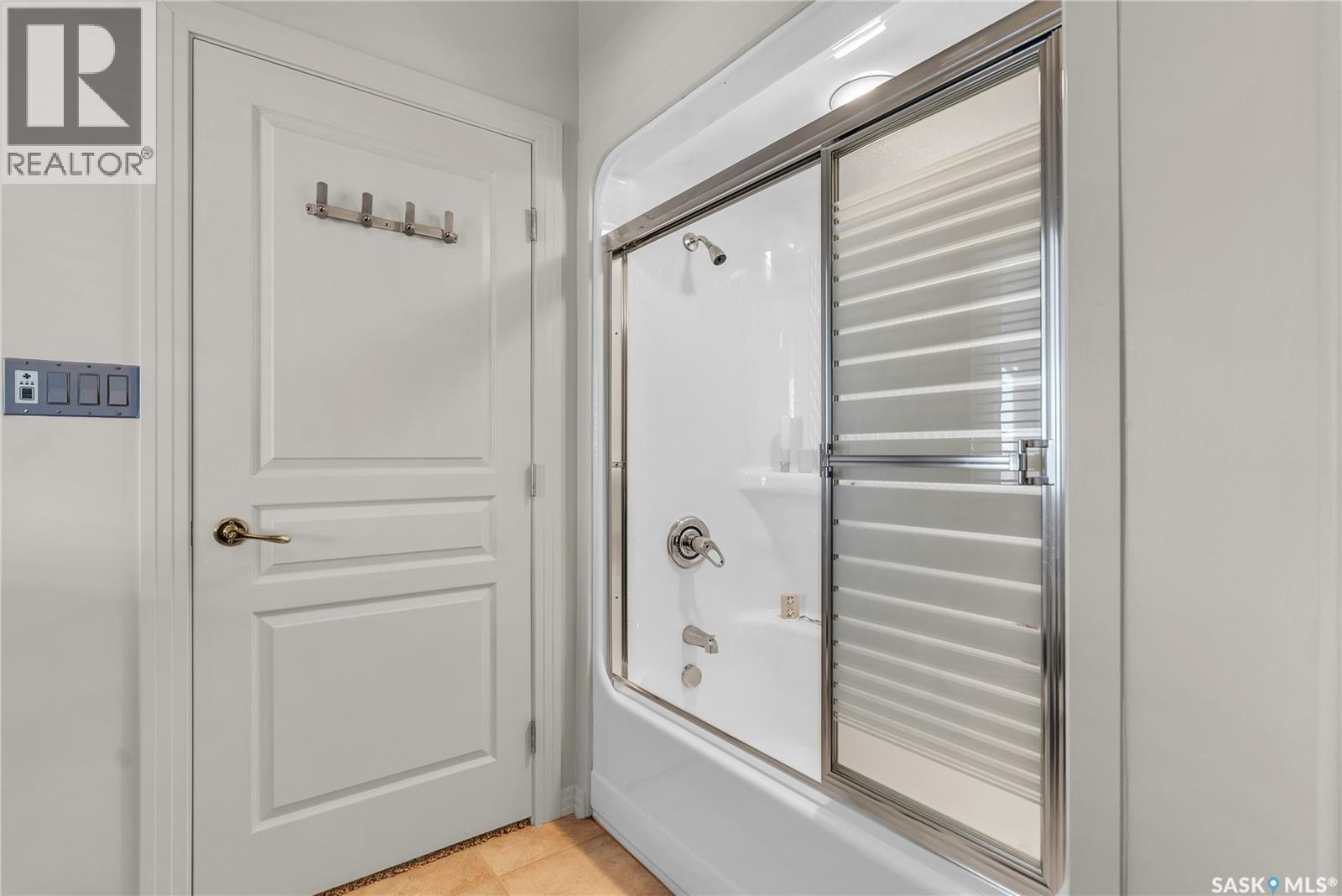 48 Cathedral Bluffs Road, Corman Park Rm No. 344, Saskatchewan  S7P 1A3 - Photo 38 - SK028264