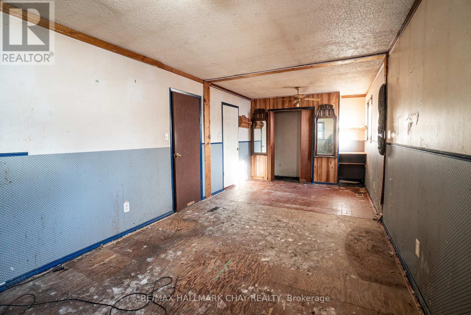 24-30 Robert Road W, Huntsville, Ontario  P1H 2J4 - Photo 15 - X12776644