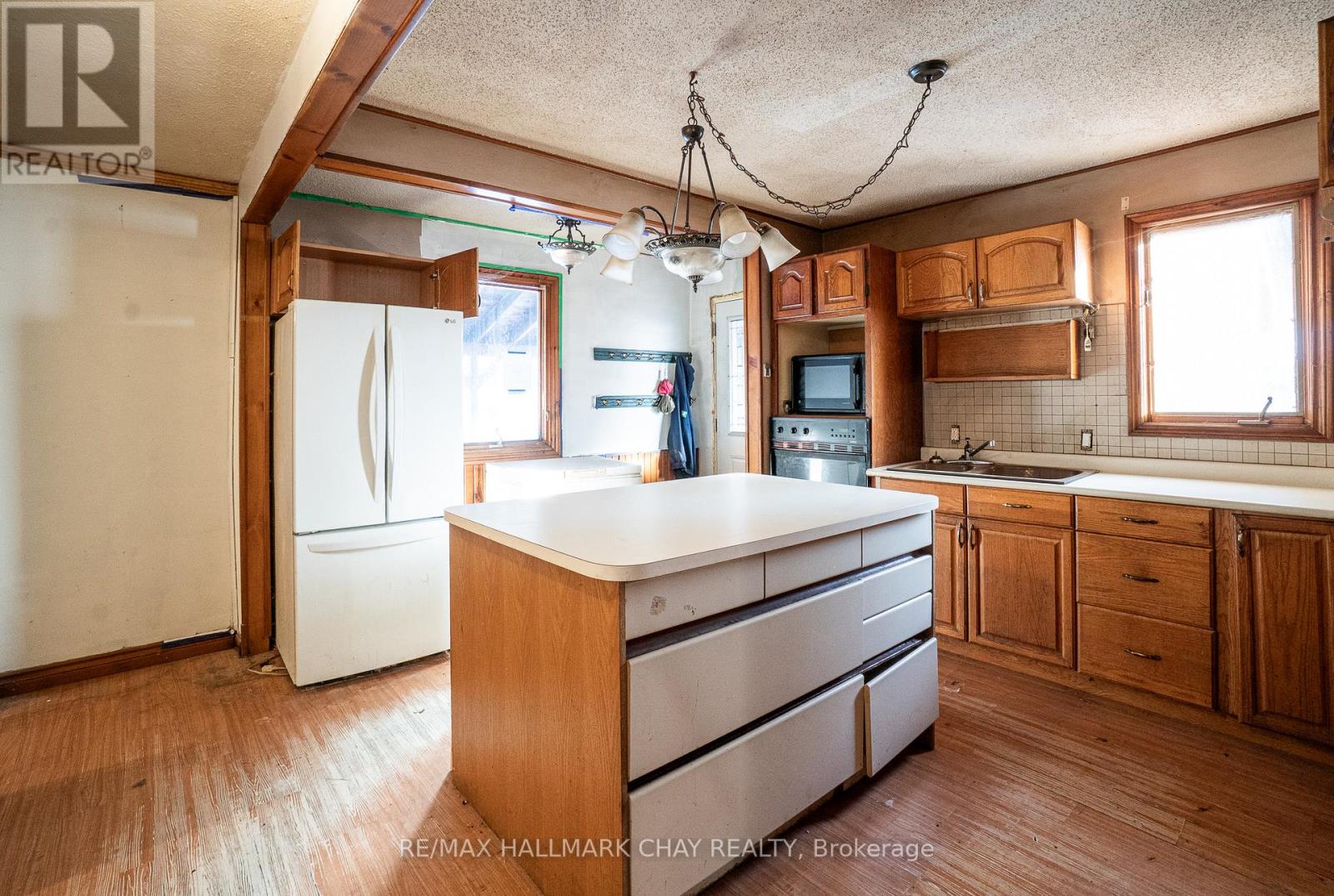 24-30 Robert Road W, Huntsville, Ontario  P1H 2J4 - Photo 7 - X12776644