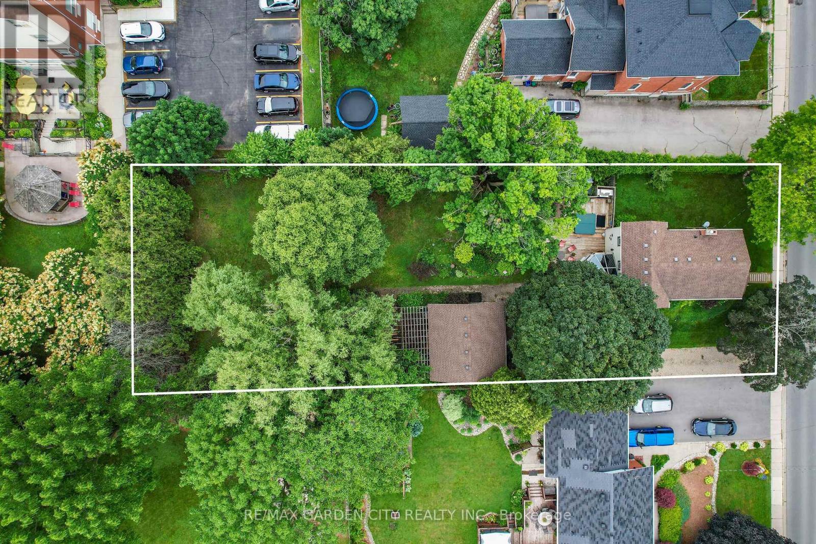 10 Maple Avenue, Grimsby, Ontario  L3M 3B6 - Photo 33 - X12776660