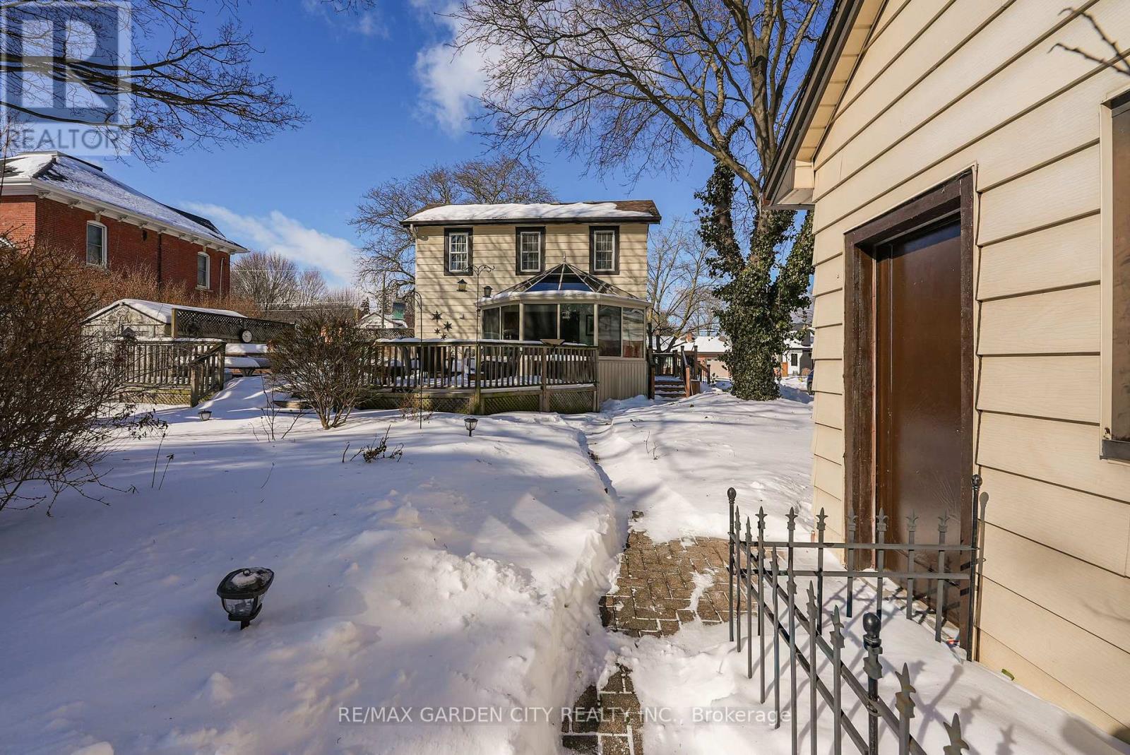 10 Maple Avenue, Grimsby, Ontario  L3M 3B6 - Photo 43 - X12776660