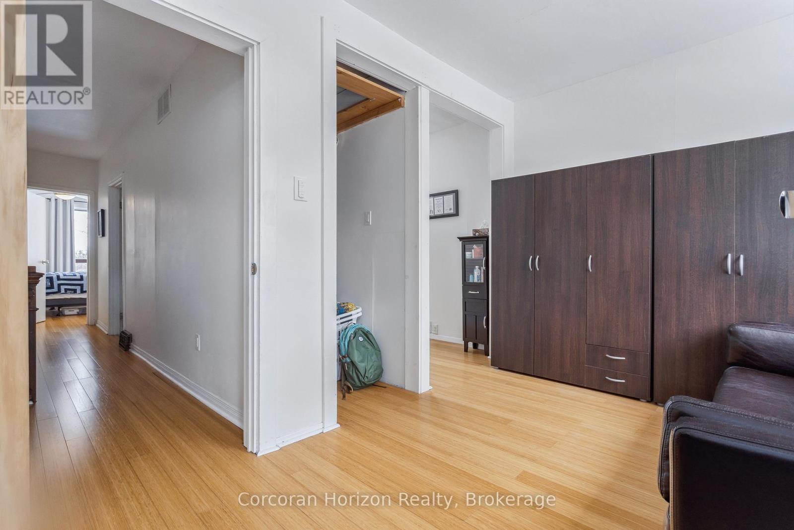 296 Charlton Avenue W, Hamilton, Ontario  L8P 2E5 - Photo 19 - X12776766