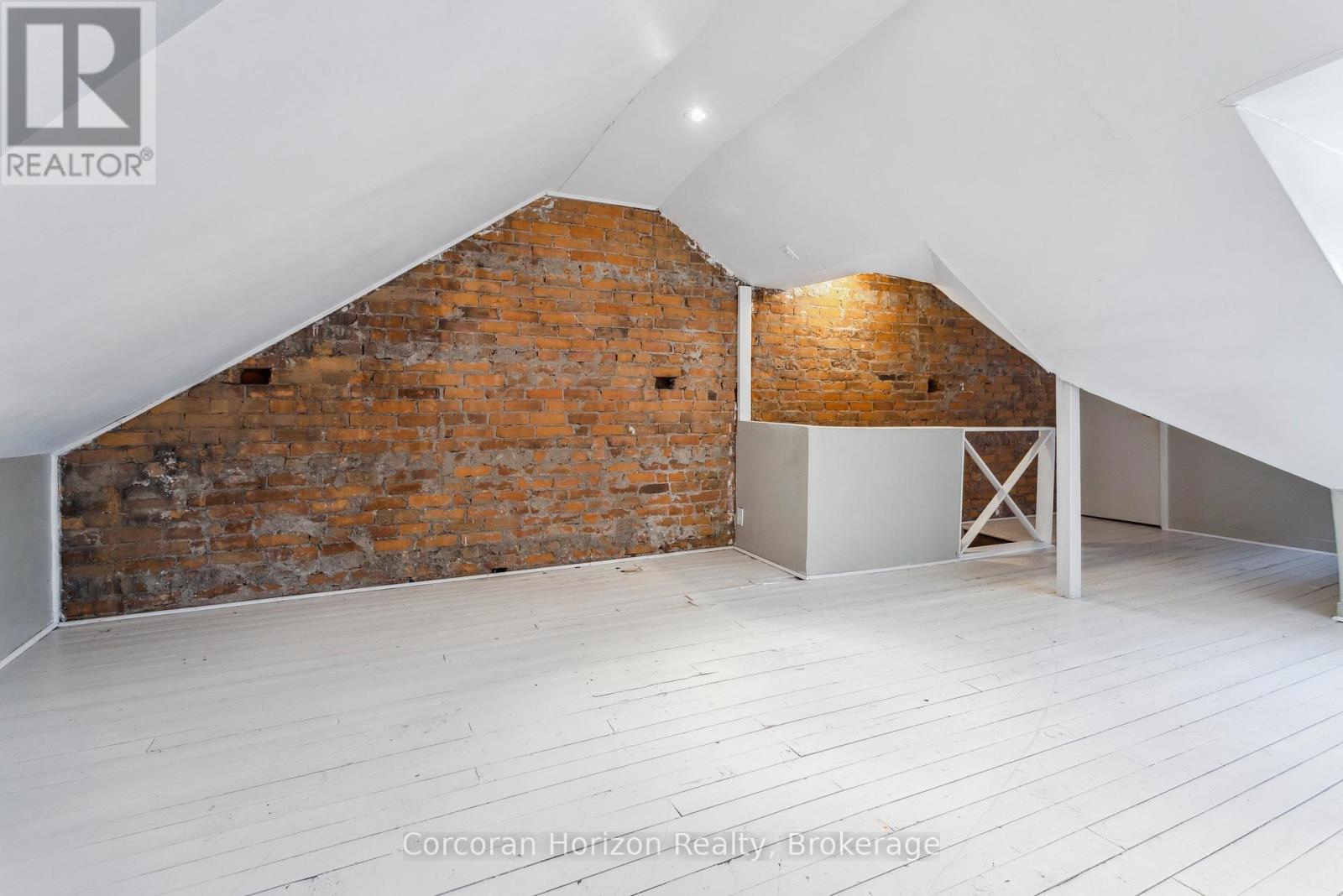 296 Charlton Avenue W, Hamilton, Ontario  L8P 2E5 - Photo 28 - X12776766