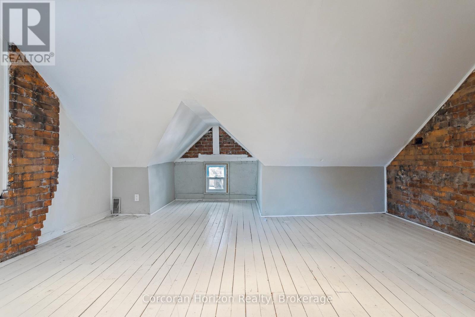 296 Charlton Avenue W, Hamilton, Ontario  L8P 2E5 - Photo 29 - X12776766